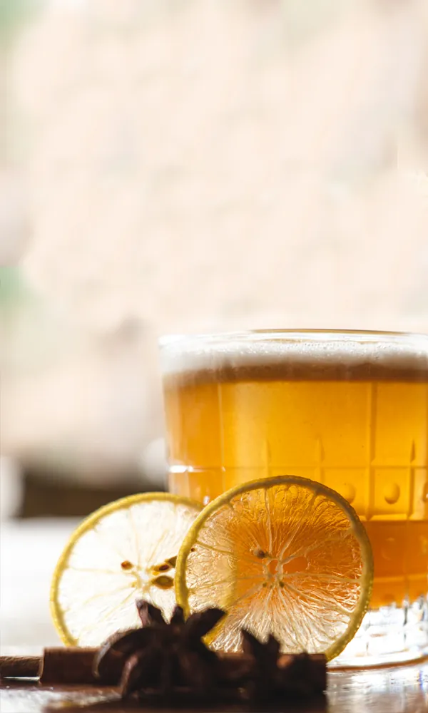 Refreshing Lemon-Flavored Cocktail