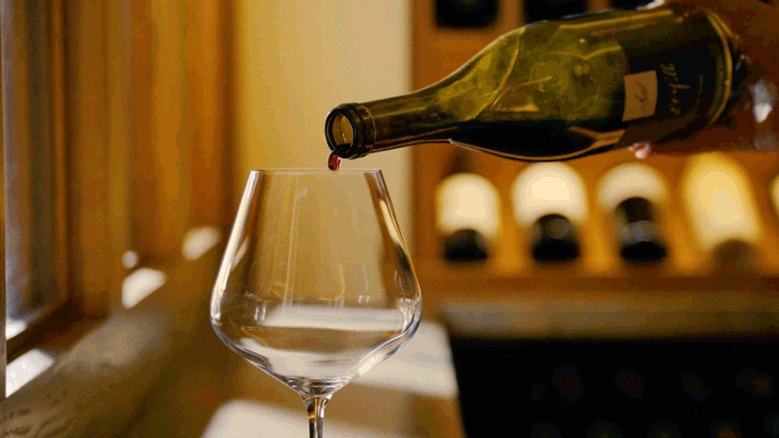 Animated Wine Pour in a Glass